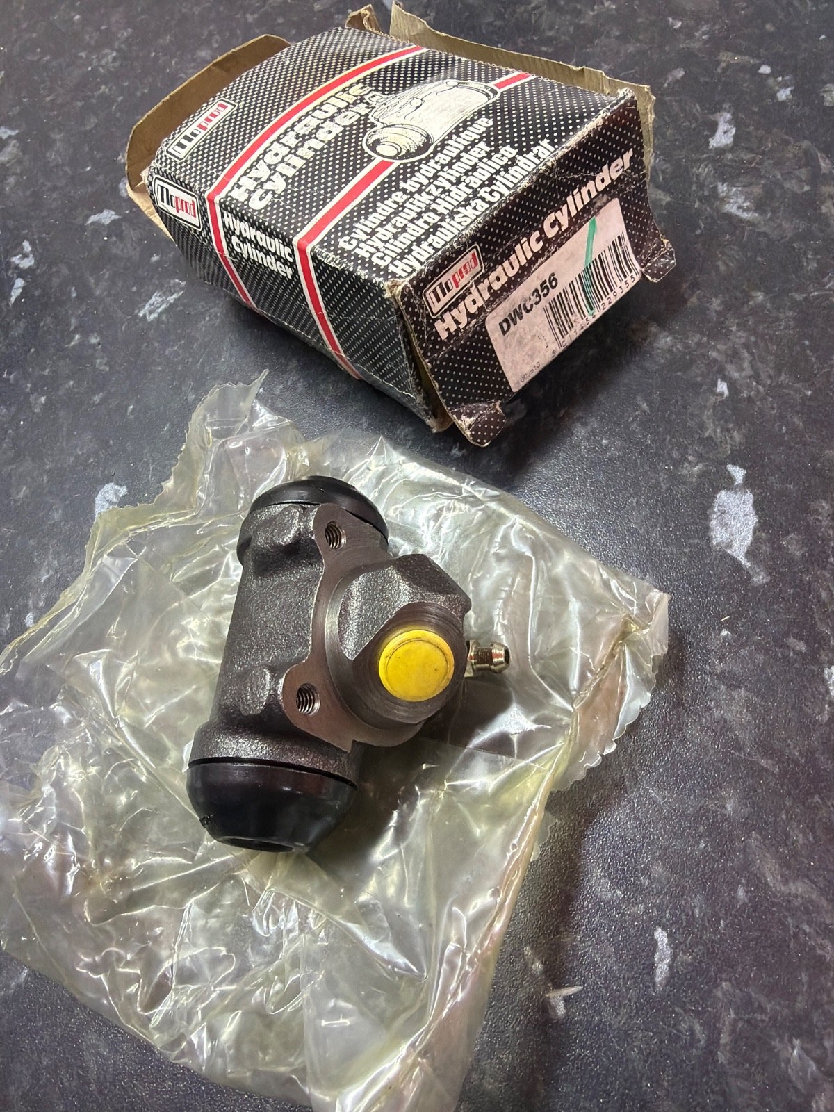 Moprod DWC356 Rear Right Wheel Brake Cylinder for Renault 20 25 30 New NOS