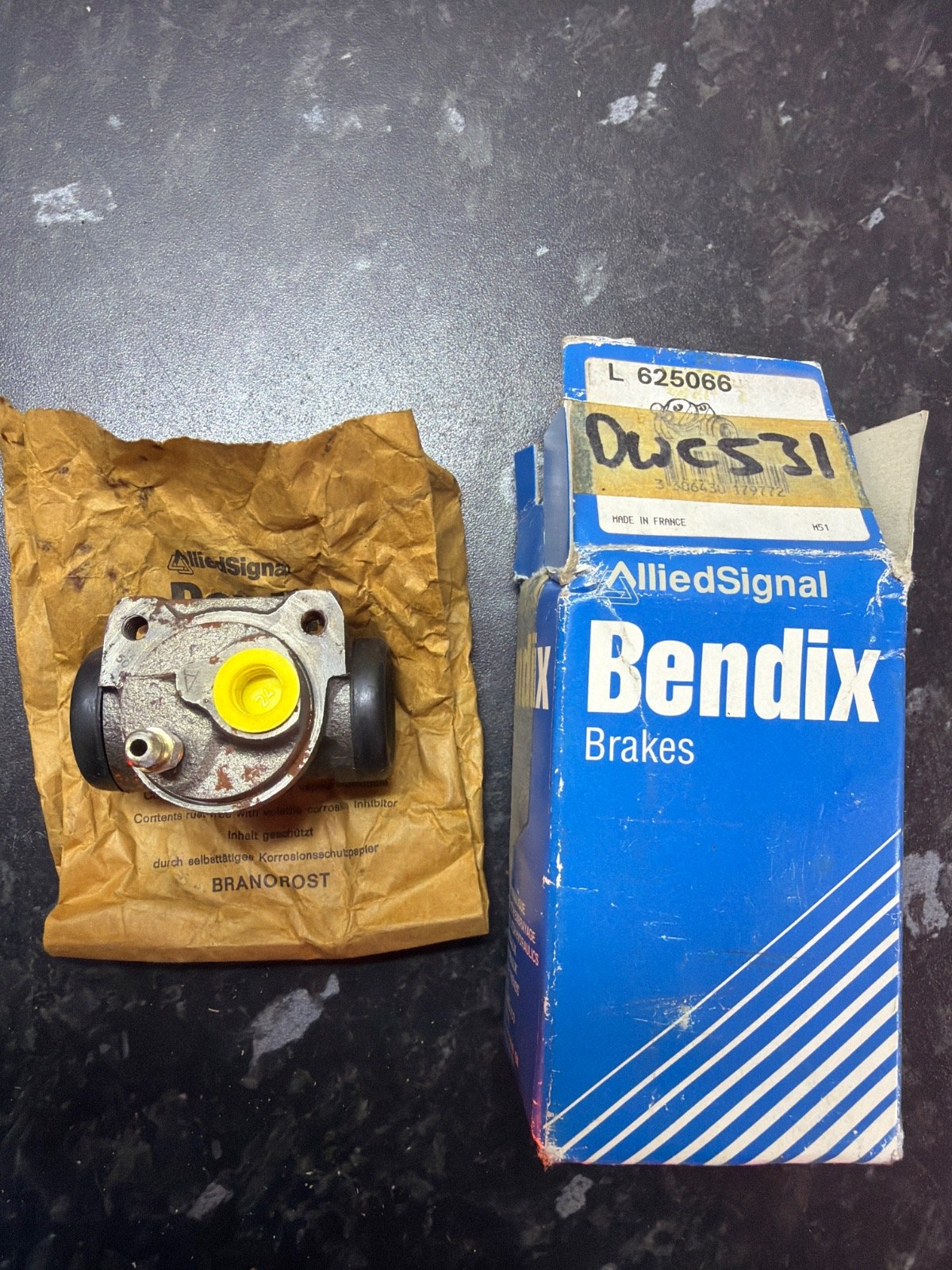 Bendix Brake Wheel Cylinder New Old Stock L 625066 DWC531 Renault 21