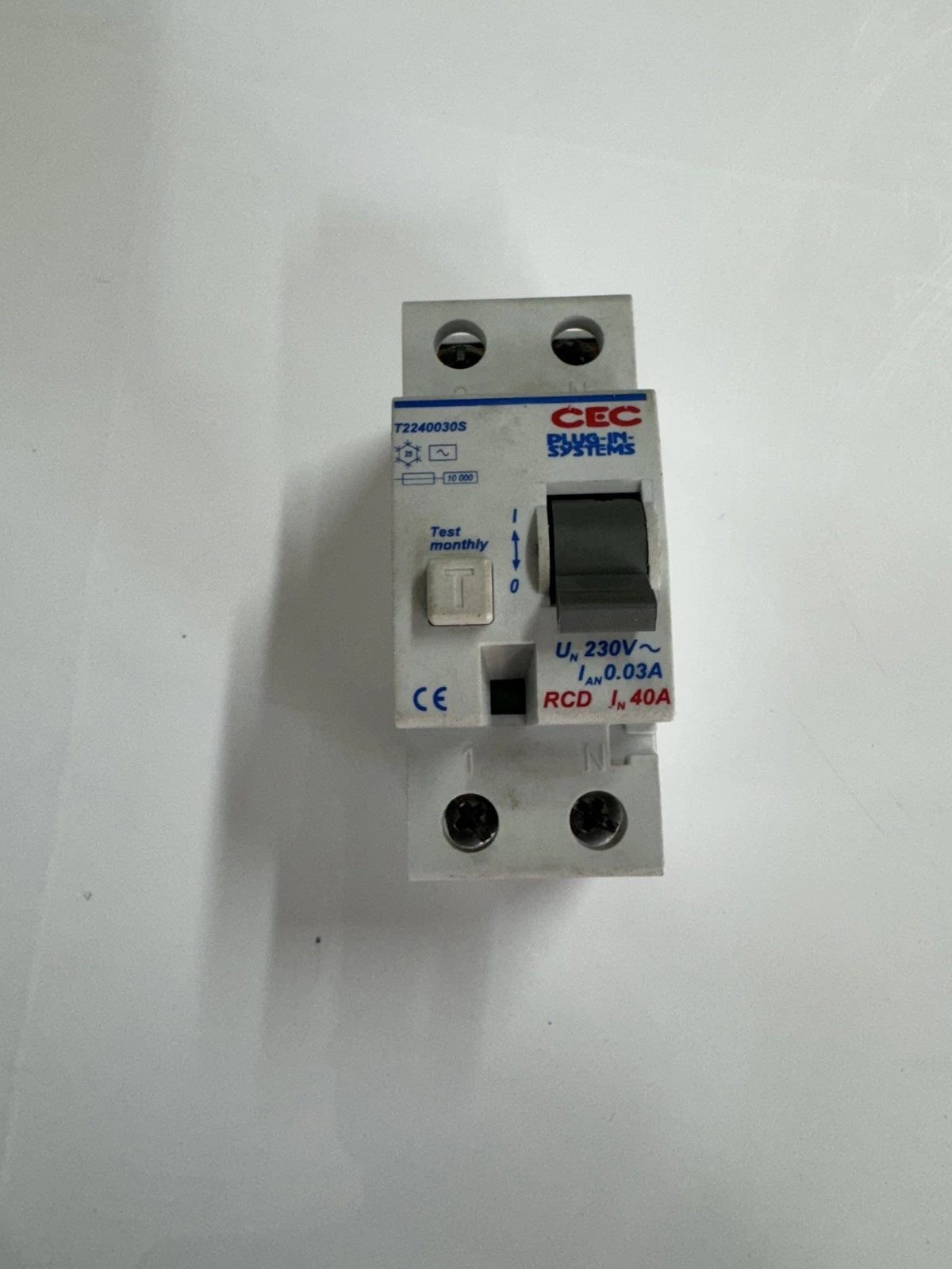 Caravan Motorhome RCD 40A 30mA CEC Plug-In Systems ESM2000 From Consumer Unit