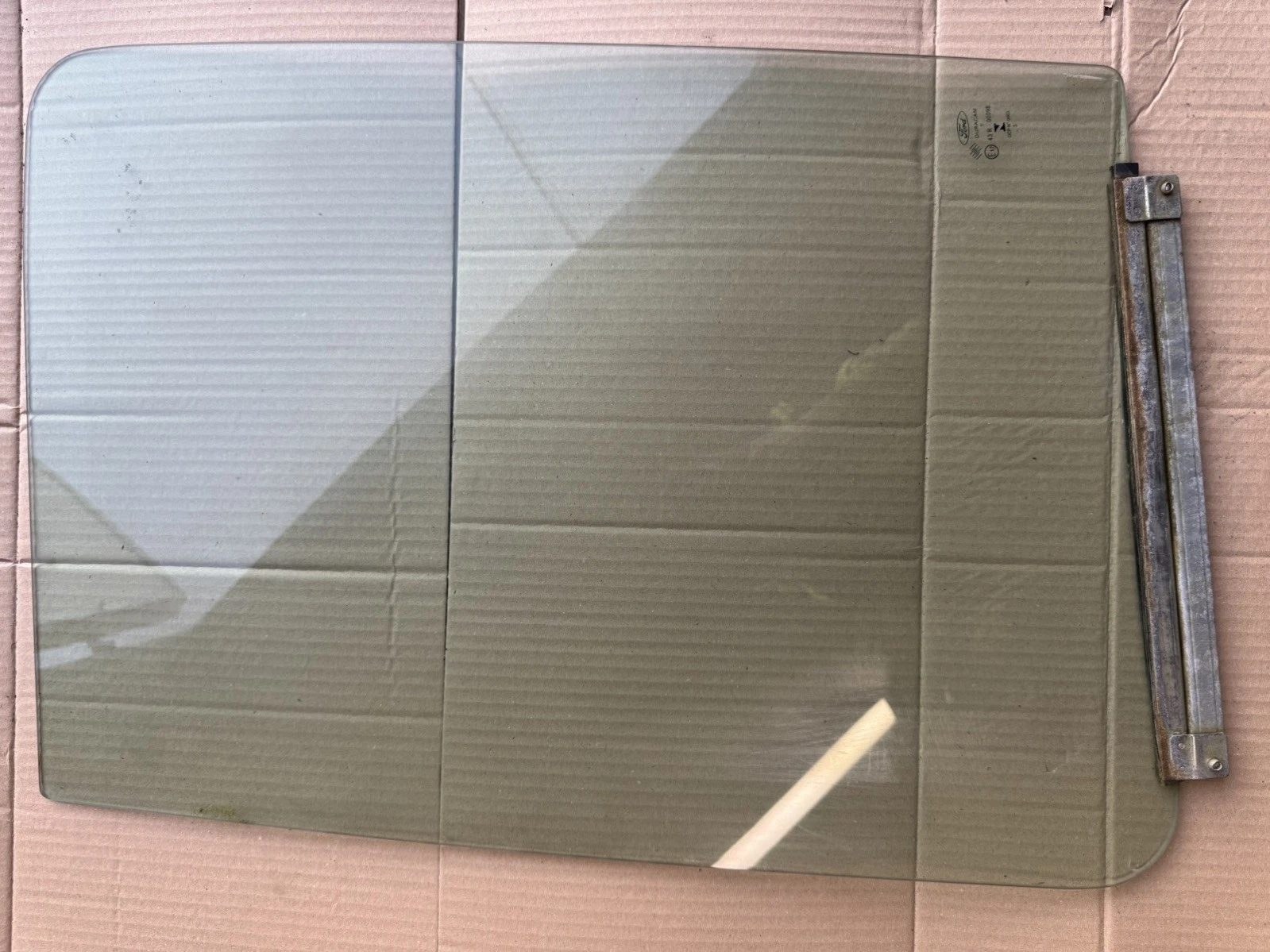 Ford Transit MK6 / MK7 Driver Side Front Window Drop Glass O/S (2001–2013)