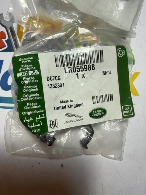 Genuine Jaguar Land Rover Clip LR055988 New