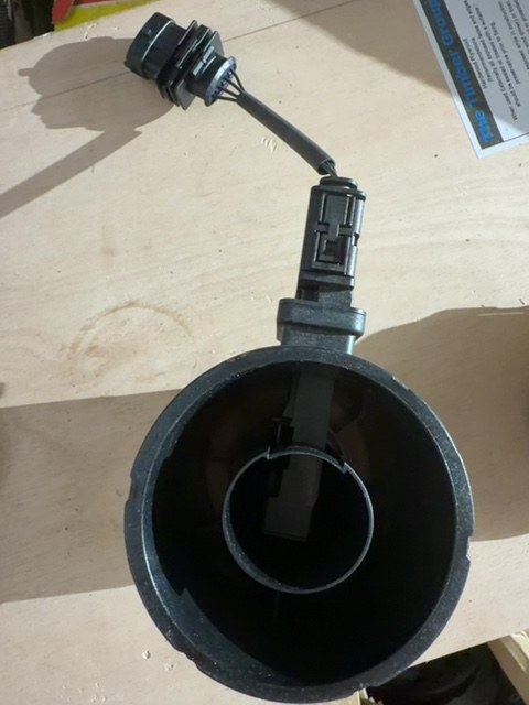 BMW 1 Series E81 118d 2.0 Diesel MAF Mass Air Flow Meter Sensor 7788743