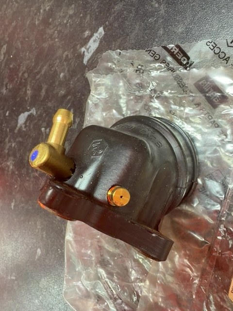Piaggio Vespa  GT GTS GTV X8 X9 125 250 Carburetor Intake Manifold B016579 OEM