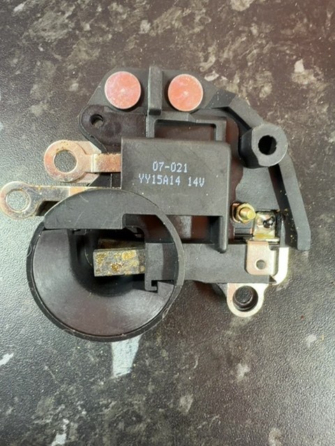 Alternator Voltage Regulator 14V YY15A14 REG2097