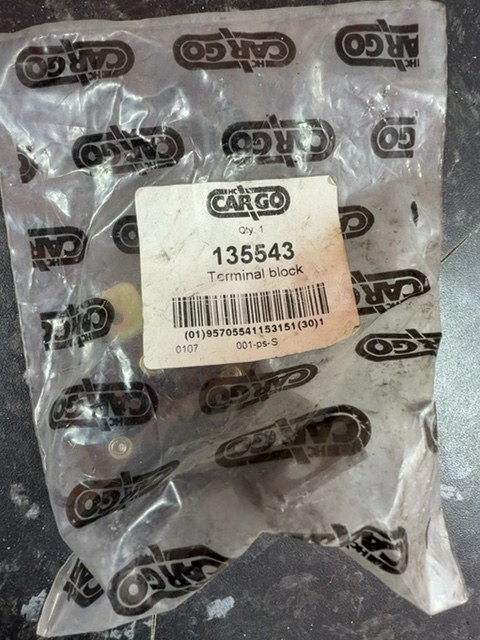 HC-Cargo Terminal Block 135543 New