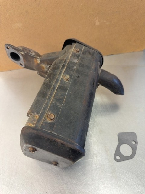 Yanmar L100 L90 Exhaust Muffler Silencer Heat Shield & New Gasket Diesel Engine