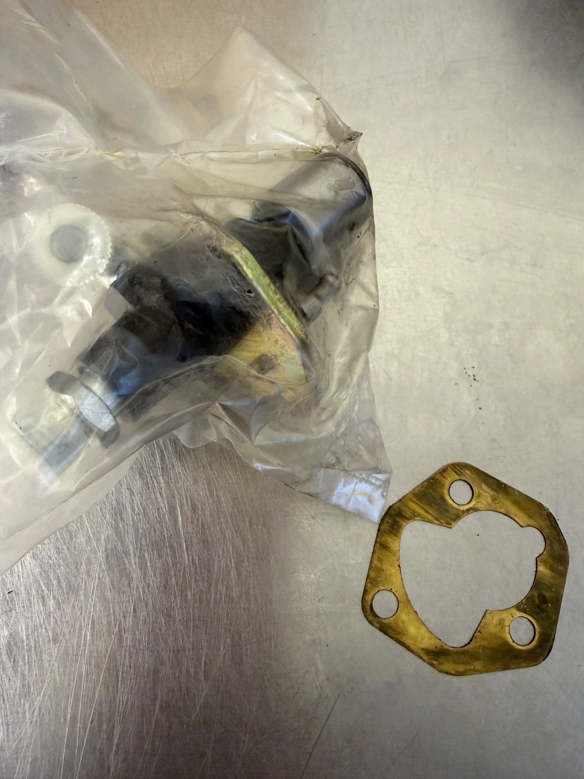 Yanmar L100 Fuel Injection Pump with Gasket New L90 186F Diesel Engine