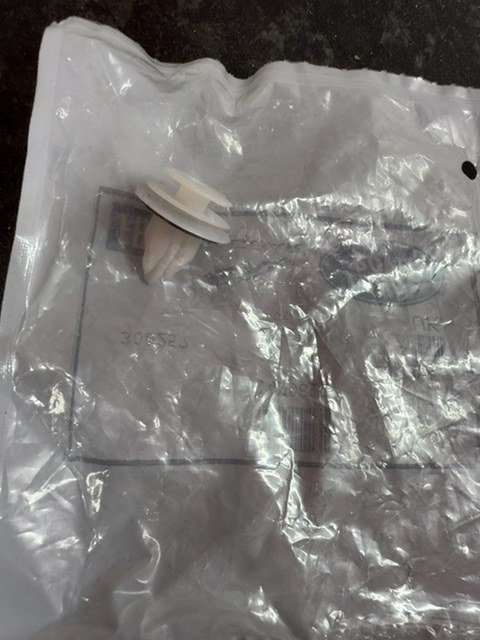 Genuine Jaguar Land Rover Assorted Clips and Plugs