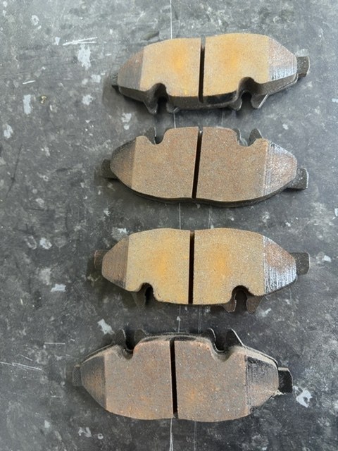 Mintex Front Brake Pad Set MDB2678 For Mercedes Vito Viano W639 New In Box